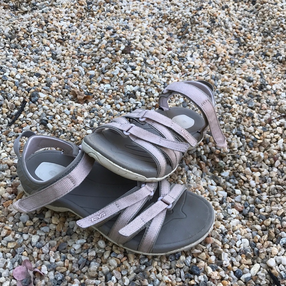 Rose Gold Tevas